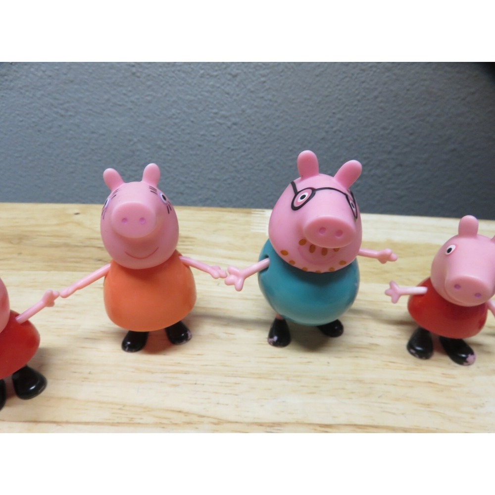 Peppa Pig Lot of 12 Figure Mixed George Mama Papa + Others 17 Total Pieces - Picture 6 of 14